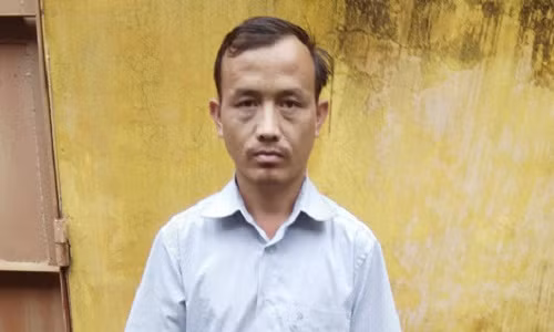 Thay giao ghen tuong, dam vo roi vao rung co thu