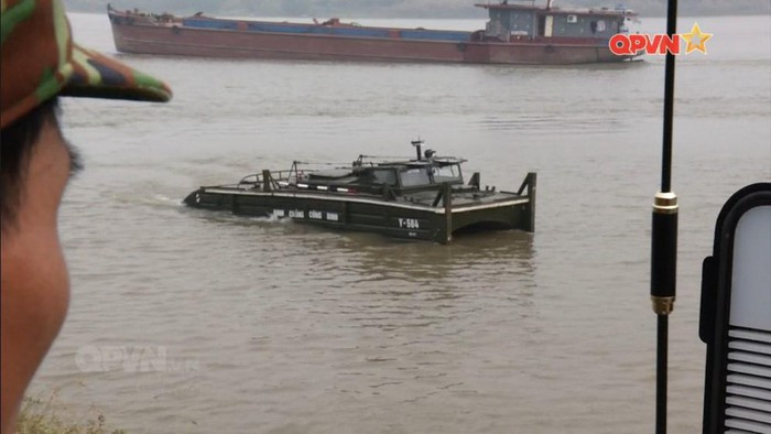 Mới đây trang thông tin quân sự RG của Nga đã bị thu hút sự chú ý vào một chiếc BMK-T được sửa đổi bởi các kỹ sư quân sự của Việt Nam.