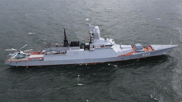 Trên các tàu hộ tống tàng hình Dự án 20380 có vũ khí tấn công, thường chỉ xuất hiện trên các tàu khu trục cỡ lớn. Bên cạnh đó bệ phóng tên lửa tầm xa Kalibr trong tương lai còn có thể nâng cấp lên Zircon.