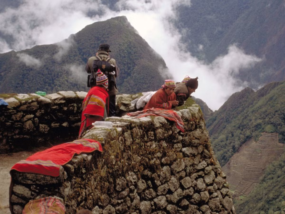 Khi leo núi đường mòn Inca, du khách cũng có cơ hội gặp gỡ, trò chuyện với người dân địa phương.