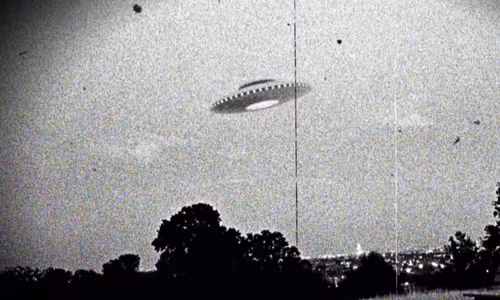 Dundee, Wisconsin, Mỹ không chỉ xuất hiện nhiều báo cáo về các trường hợp nhìn thấy UFO thường xuyên mà một số người dân địa phương còn tự nhận bản thân là người ngoài hành tinh.