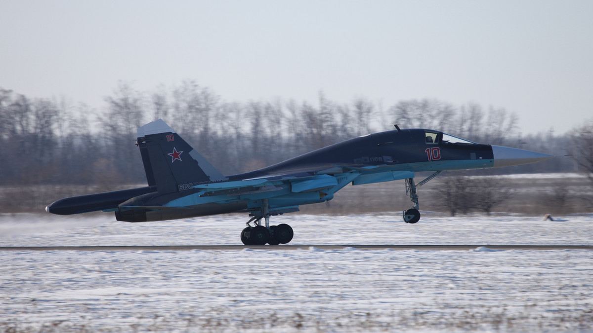 Theo điều tra sơ bộ cho thấy, lỗi có thể thuộc về phi công khi không giữ đúng khoảng cách bay an toàn, tuy nhiên nguyên nhân chính thức của vụ việc vẫn đang được điều tra. Nguồn ảnh: ausairpower.net