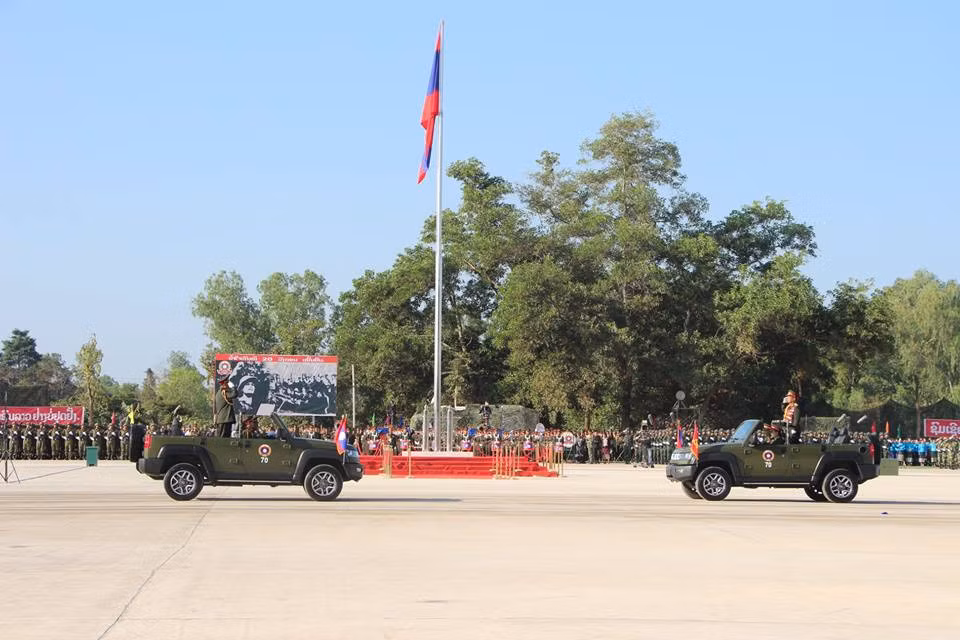 Được biết, lễ duyệt binh năm nay là lần duyệt binh lớn nhất trong lịch sử của Quân đội Nhân dân Lào từ khi được thành lập, với sự tham gia của hàng nghìn binh sĩ cùng hàng trăm thiết bị quân sự hiện đại, đại diện cho các quân, binh chủng thuộc lực lượng Vũ trang Nhân dân Lào. Nguồn ảnh: Lao National Radio.