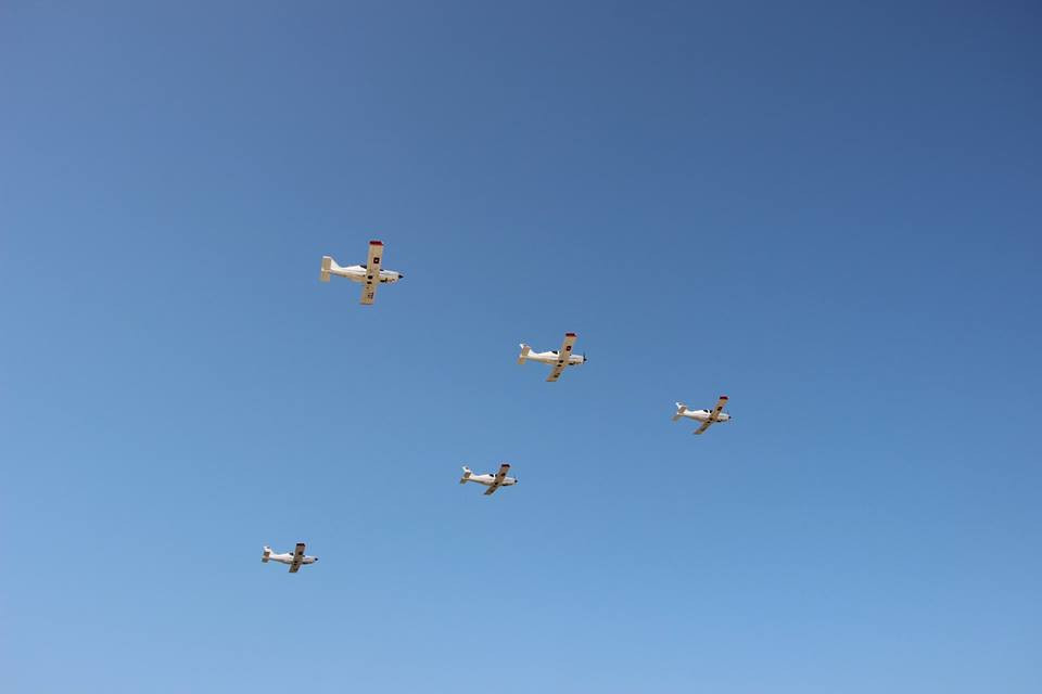 Phi đội máy bay trinh sát hạng nhẹ LE500 của không quân Lào. Nguồn ảnh: Lao National Radio.