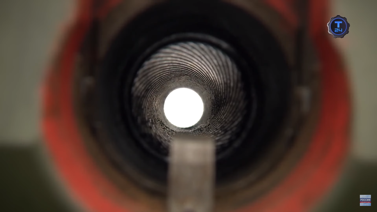 Ở trong trường hợp này D-30 có thể biến thành một khẩu pháo chống tăng với đạn pháo BK-6M/13 với khả năng xuyên giáp từ 460-580mm giáp thép cán đồng nhất. Nguồn ảnh: T24.