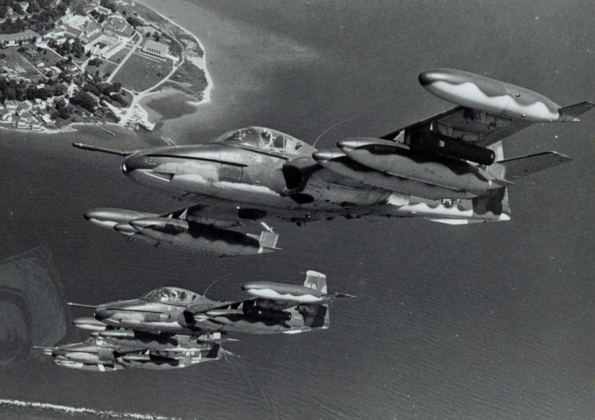 Và trong lần xuất kích này những chiếc cường kích A-37 của Trung đoàn Không quân 937 đã làm tốt nhiệm vụ của mình khi nhanh chóng tiêu diệt các cụm hỏa lực phòng ngự quan trọng của địch tại Kong Pong Xom, tạo điều kiện thuận lợi cho Hải quân Đánh bộ và cả bộ binh tiến công vào làm chủ bến cảng và trung tâm thị xã. Nguồn ảnh: Getty Images