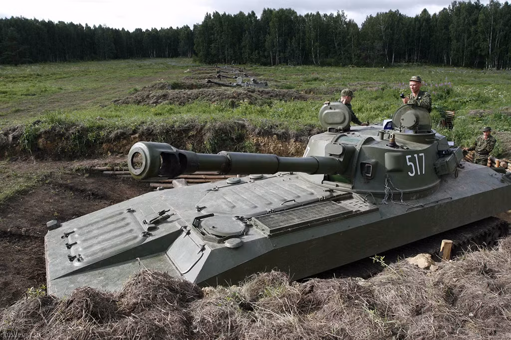 Tuy nhiên, phổ biến nhất trong số đó là 2S1 - biệt danh “Hoa cẩm chướng” và rất có thể Tổng thống Putin là chỉ huy của tổ hợp pháo này. Nguồn ảnh: oruzhie.info.