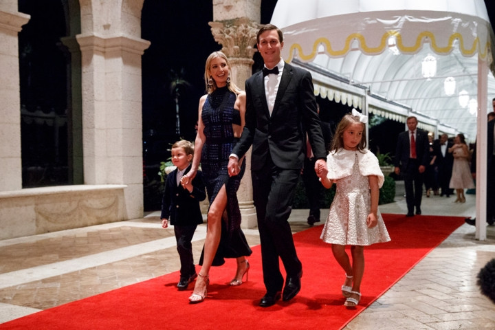 Con gái lớn của vợ chồng Ivanka Trump và Kushner theo học tại trường Jewish Primary Day School ở Washington với học phí hàng năm là 26.100 USD.