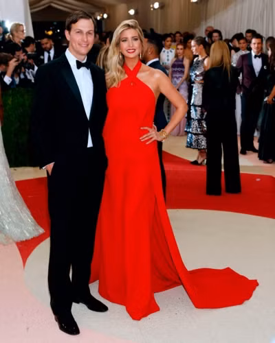 Một số tài liệu tiết lộ bộ sưu tập các tác phẩm nghệ thuật của vợ chồng Đệ nhất tiểu thư Nhà Trắng có giá trị lên tới 25 triệu USD. Hầu hết các tác phẩm này đều của các nghệ sĩ trẻ đang lên và chủ yếu được thấy trong các bài đăng tải trên mạng xã hội của Ivanka.