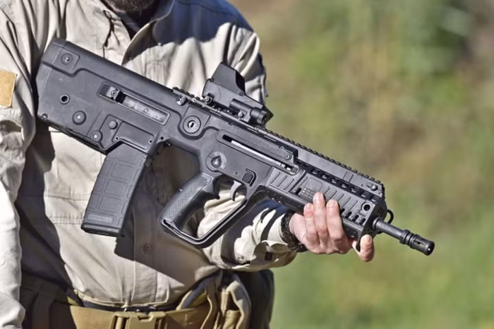 Tavor X95 do Tập đoàn công nghiệp quốc phòng Israel (IWI) chế tạo. Ảnh: gunsweek.