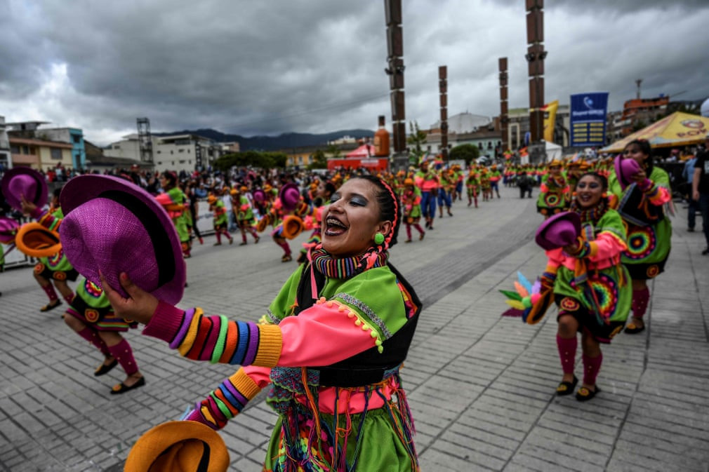Lễ hội người da đen và da trắng được đánh giá là một trong những sự kiện văn hóa quan trọng nhất của Colombia, thể hiện sự thống nhất và hòa hợp của người dân đến từ nhiều nền văn hóa khác nhau, với vẻ bề ngoài, màu da khác nhau.