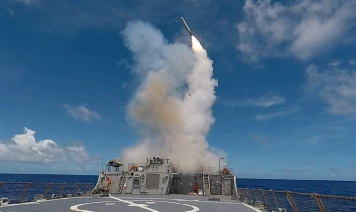 Không những vậy, sự ra đời của Kalibr đã khiến các nhà quân sự Mỹ phải kết thúc sớm số phận của Tomahawk và tìm phương án thay thế tối ưu hơn. Hồi cuối năm 2018, trang web tin tức của Bộ Quốc phòng Mỹ đã tiết lộ thống tin bất ngờ về số phận của tên lửa hành trình Tomahawk sau màn thực chiến tại Syria.