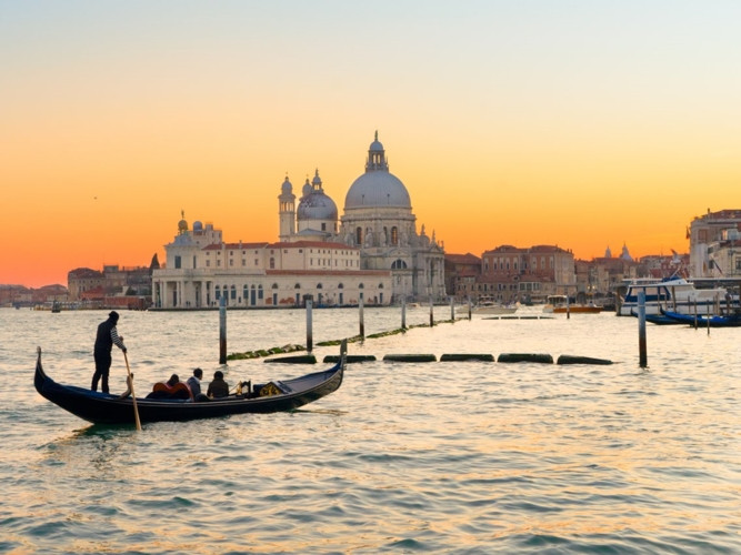 Dù có những sự khác biệt giữa tưởng tượng và thực tế không thể phủ nhận rằng Venice vẫn là một thành phố xinh đẹp với những trải nghiệm du lịch khó quên.