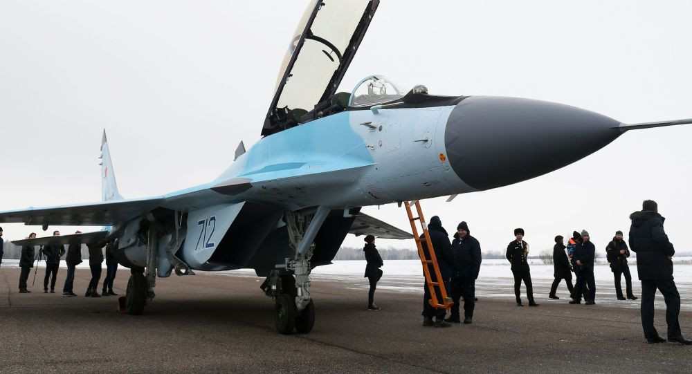 Theo ông Leonkov, MiG-35 được tạo ra để thống trị trên bầu trời. Với các đặc điểm kỹ thuật, hệ thống điện tử, thiết bị tác chiến điện tử và kho vũ khí của chúng cho phép MiG-35 đủ khả năng cạnh tranh với bất kỳ loại đối thủ tiềm năng nào, bao gồm cả các chiến đấu cơ tàng hình F-22 và F-35.