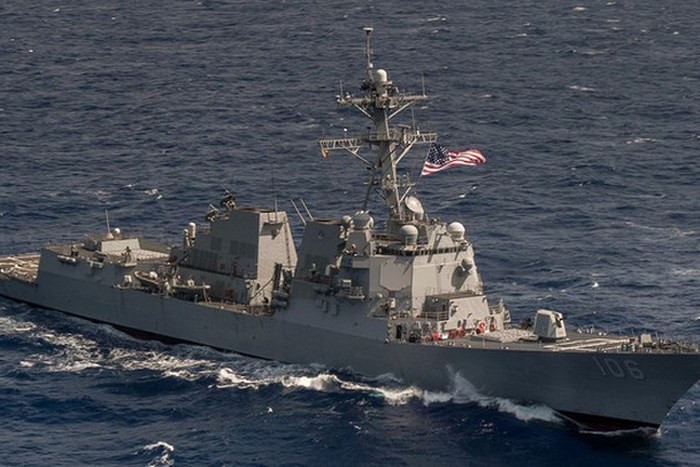 Chien ham My di vao eo bien Dai Loan, Trung Quoc len tieng