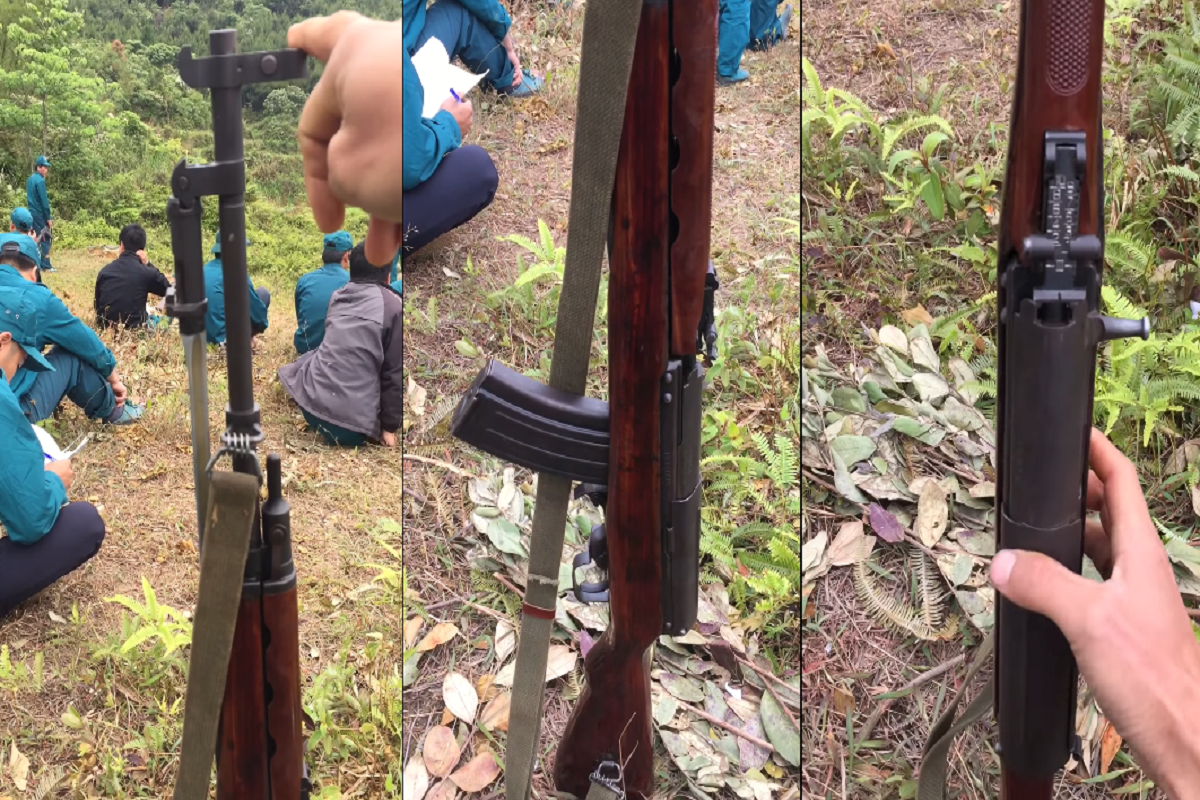 Dù vậy trong vài năm ngắn ngủi tồn tại, súng trường K-63 vẫn được Trung Quốc sản xuất tới 6 triệu khẩu với nhiều biến thể khác nhau và một phần trong số đó được viện trợ cho Việt Nam trong Kháng chiến chống Mỹ. Trong ảnh là một khẩu K-63 trông như mới của một đơn vị Dân quân Tự vệ Việt Nam.