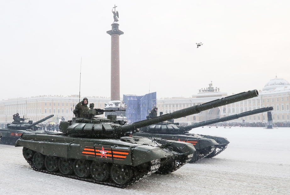 Xe tăng chiến đấu chủ lực T-72B3 của Quân đội Nga tại trung tâm thành phố Saint-Petersburg. Nguồn ảnh: igps.ru.