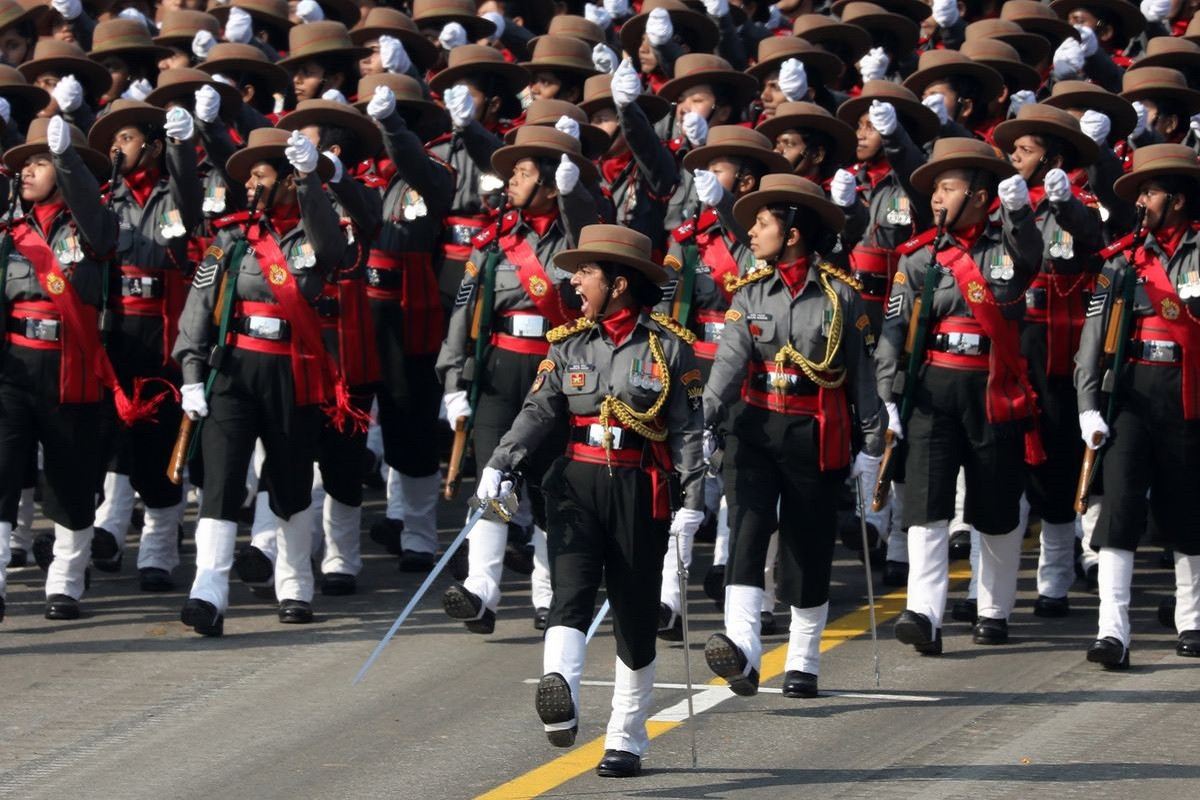 Lễ duyệt binh năm nay cũng đánh dấu lần đầu tiên một khối binh sĩ nữ đại diện cho lực lượng súng trường Assam đã tham gia cuộc duyệt binh. Nguồn ảnh: Gulf News