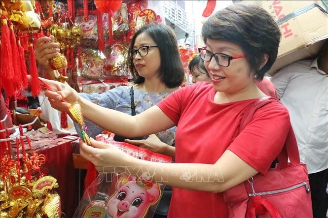 Nguoi Viet o Indonesia di tim khong khi Tet que nha