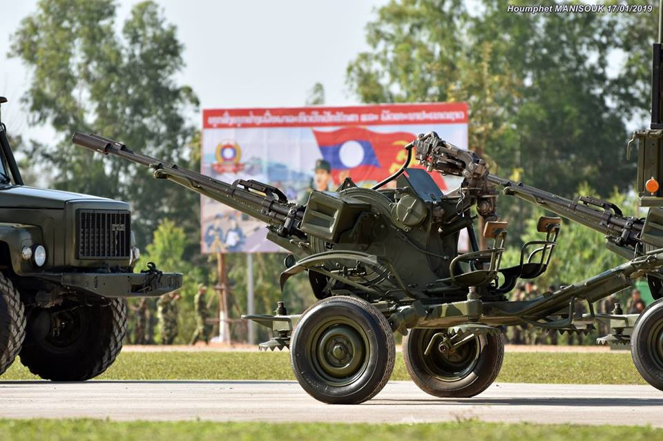 Cái tên cuối cùng trong danh sách này là pháo phòng không hai nòng ZSU-23-2 23mm có tầm bắn hiệu quả hơn 2.000m và có tốc độ bắn ước đạt từ 400-2.000 phát/phút. Nguồn ảnh: Houmphet Manisouk