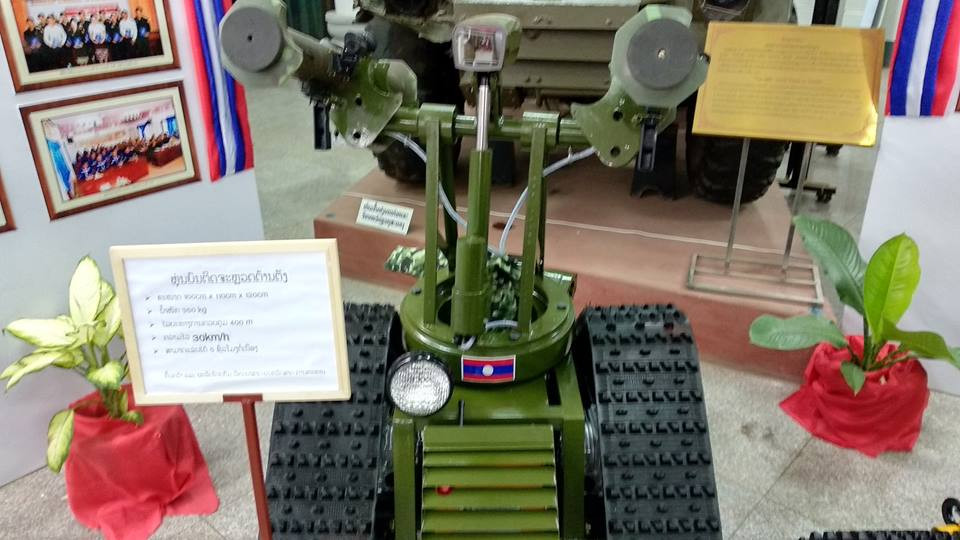 Nhìn chung các mẫu robot trên của Lào đều đang trong giai đoạn phát triển và chưa thực sự hoàn thiện, tuy nhiên đây cũng là một nỗ lực đáng được ghi nhận của ngành công nghiệp quốc phòng “non trẻ” của Lào hiện tại. Hy vọng trong tương lai Quân đội Lào có thể tiếp tục hoàn thiện các mẫu robot này và đưa vào trang bị. Nguồn ảnh: Lao-Army.