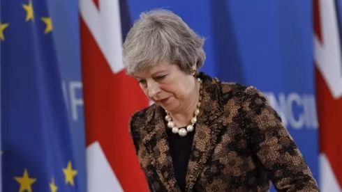 Ha vien Anh bac bo thoa thuan Brexit voi so phieu ap dao