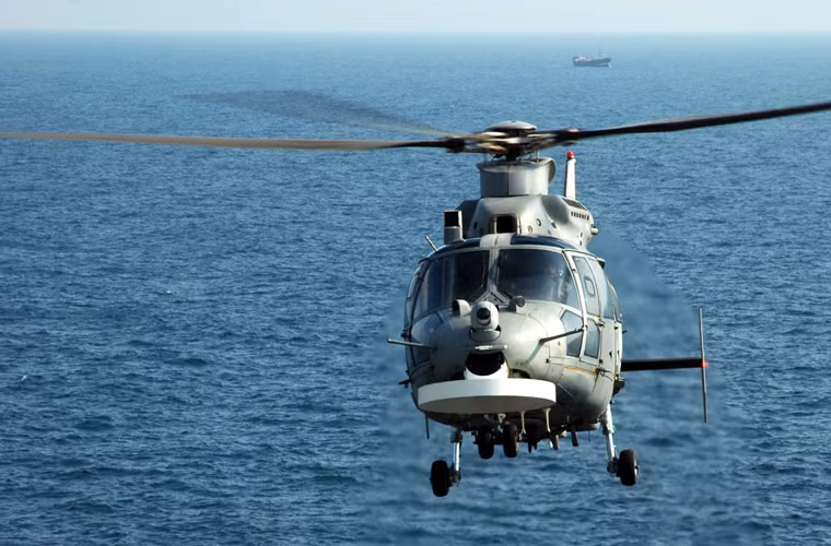 Cấu hình chống ngầm của Panther được trang bị hệ thống định vị thủy âm chủ động tầm xa, đây là loại sonare nửa chìm có khả năng phát hiện tàu ngầm lên đến 500m dưới mặt nước.