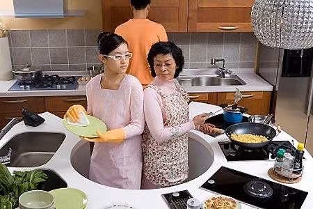 Cuoc dien thoai cua me de va me chong khien toi roi nuoc mat