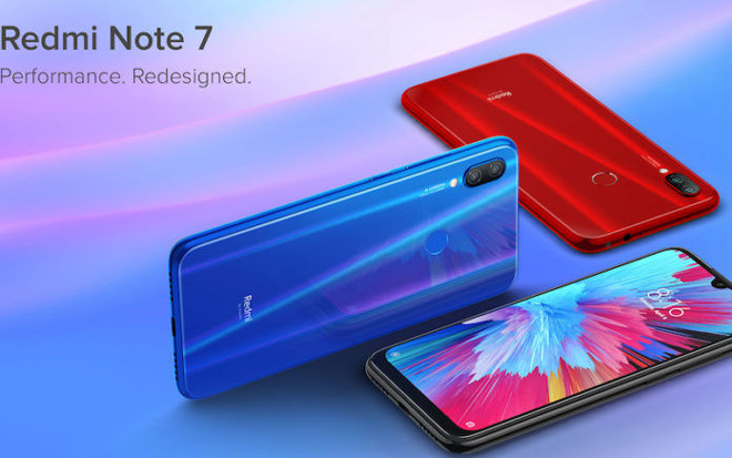 4. Xiaomi Redmi 7 Giá bán: 2,99 triệu đồng Xiaomi Redmi 7 là chiếc smartphone có giá bán rẻ nhất trong danh sách này nhưng vẫn vinh dự được trang bị màn hình “giọt nước” như những sản phẩm khác. Tuy nhiên, máy chỉ có RAM 2GB và ROM 16GB hạn chế, chip xử lý Snapdragon 632 khá yếu. Bù lại, viên pin có trong máy có dung lượng 4000 mAh, cụm camera sau kép 12MP + 2MP đủ dùng, màn hình 6,2 inch cho trải nghiệm thoải mái khi xem phim và chơi game nhẹ.