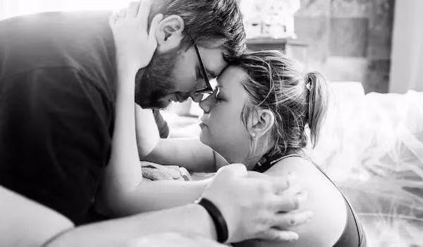 Xuc dong hinh anh nhung ong chong cung vo 'vuot can'-Hinh-6