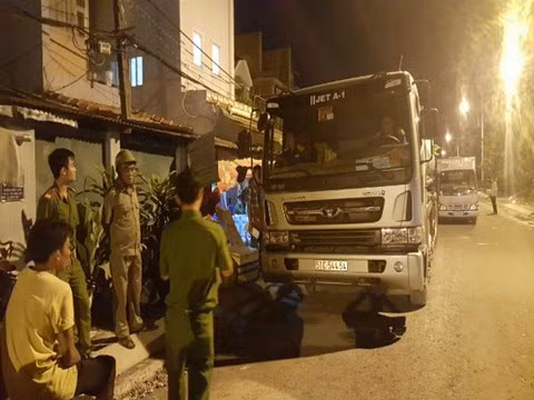 Xoa xo 3 bang nhom chuyen rut ruot xang dau may bay