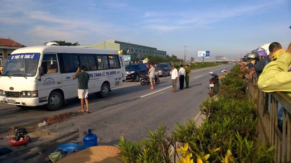 Bó mẹ chét thảm vì TNGT khi di tham con bị bẹnh lao