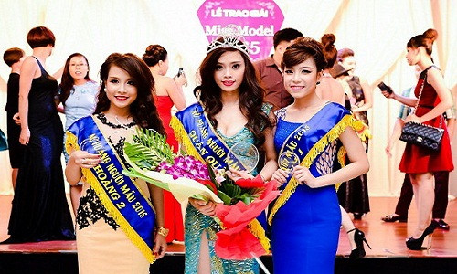 Nữ hoàng người mẫu 2015 bị tố thi chui Nu hoang nguoi mau 2015 bi to thi chui