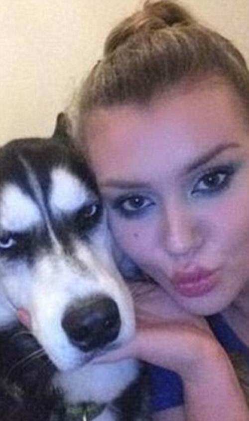 Phản ứng cực dễ thương của Anuko khi nhận ra bị chủ của mình "troll" đã bị Jasmine chụp lại, đăng tải lên mạng xã hội Twitter, ngay lập tức những bức ảnh của Anuko lan tỏa nhanh chóng, đạt được hơn 9.500 lượt chia sẻ chỉ sau thời gian ngắn.