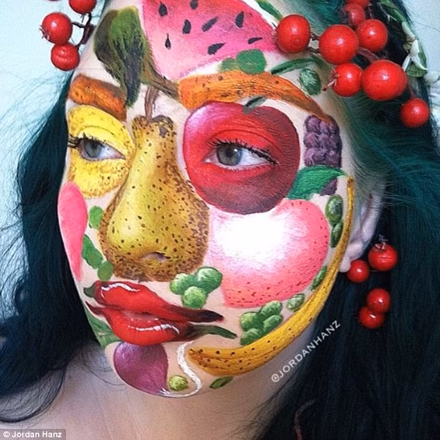 ... lúc lại đầy màu sắc sống động của thiên nhiên.