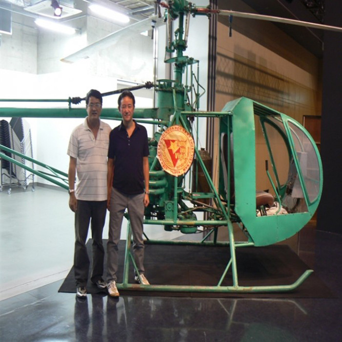 Ông Trần Quốc Hải, một "kỹ sư hai lúa" tại Suối Dây, Tân Châu, Tây Ninh đã chế tạo ra được máy bay trực thăng có giá thành rất rẻ. Thậm chí, những máy bay của ông còn được "xuất khẩu" ra nước ngoài, một chiếc được bán cho Viện Bảo tàng New York (Mỹ) và chiếc thứ hai được bán cho Viện bảo tàng Nghệ thuật Đương đại Busan (Hàn Quốc).