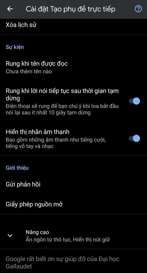 Họ có thể thấy được lời nói của đối phương thông qua hiển thị trên màn hình smartphone, nhập câu trả lời, nhận thông báo rung khi được nhắc tên và tìm kiếm nội dung trong văn bản được ghi lại.