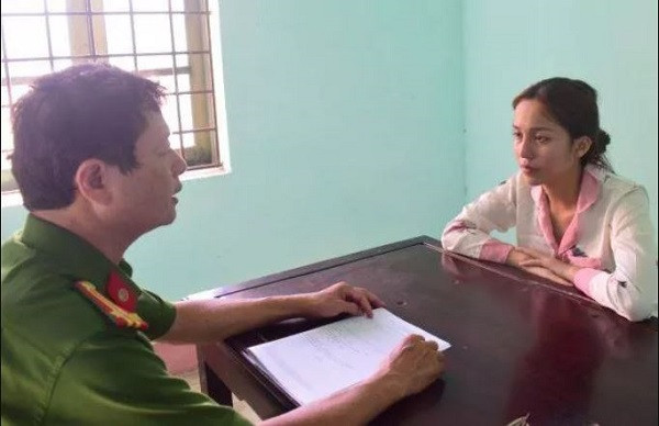 Tiet lo thu doan dieu hanh duong day ma tuy do hot girl sinh vien nam 2 cam dau