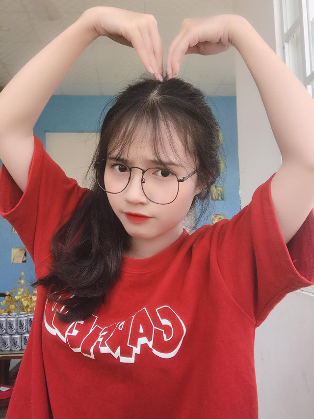 Ngoài Mina Young, nữ streamer Hường Lulii cũng là một trong những nhân vật "nhỏ mà có võ" trong làng streamer.