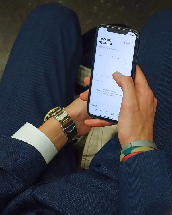 Theo các chuyên gia y tế, COVID-19 lây lan khắp nước Mỹ là điều đáng lo lắng, nhưng chúng ta cần làm chậm sự lây lan này bằng mọi cách.