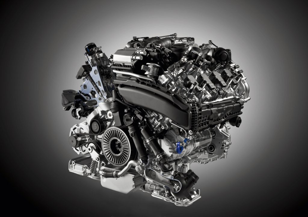 Tính đến năm 1912, đã có hơn 70.000 động cơ diesel hoạt động trên khắp thế giới, hầu hết là trong các nhà máy sản xuất công nghiệp và máy phát điện, theo History.