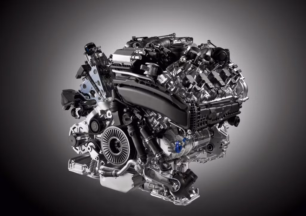 Tính đến năm 1912, đã có hơn 70.000 động cơ diesel hoạt động trên khắp thế giới, hầu hết là trong các nhà máy sản xuất công nghiệp và máy phát điện, theo History.