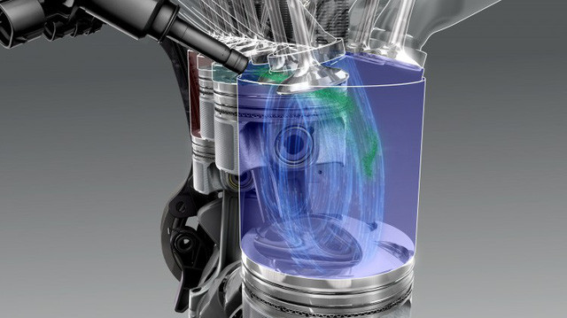 Vì vậy, động cơ diesel nhỏ hơn và nhẹ hơn so với các động cơ truyền thống được sử dụng trong hầu hết phương tiện giao thông đường bộ, và nó không đòi hỏi việc sử dụng thêm nguồn nhiên liệu bổ sung cho bộ phận đánh lửa.