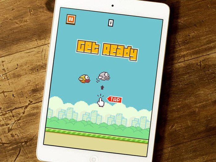 Flappy Bird là game di động gây sốt toàn cầu trong năm 2014, do Nguyễn Hà Đông, một lập trình viên ở Hà Nội phát triển. Flappy Bird từng được xem là một hiện tượng trên toàn thế giới. Mức độ nổi tiếng của nó thậm chí được đem so sánh với Gangnam Style của chàng ca sĩ Hàn Quốc PSY. Tuy nhiên, ngay khi cơn sốt Flappy Bird lên đến đỉnh điểm, Nguyễn Hà Đông đã gỡ bỏ trò chơi này khỏi hai gian ứng dụng của iOS và Android. Hiện tại, sau khi sở hữu số tiền khổng lồ từ Flappy Bird, Nguyễn Hà Đông vẫn tiếp tục phát triển những dự án game của riêng mình.