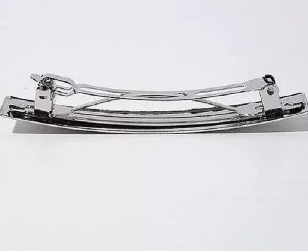 “Vung kin” con gai 8 tuoi chay mu, bo me choang vang biet ly do-Hinh-3