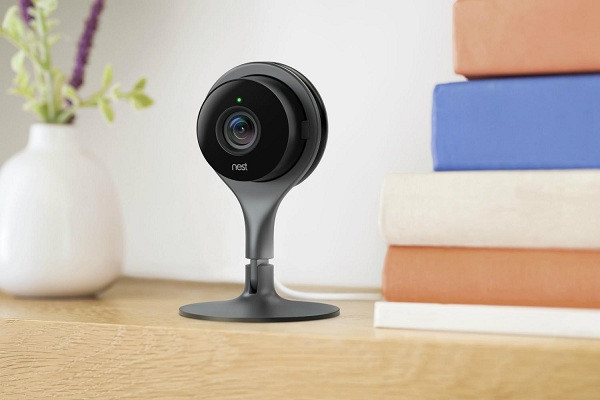 7. Thiết bị giám sát trẻ nhỏ: Một vài những sự cố hack camera, thiết bị giám sát trẻ nhỏ được cho là đã xảy ra khá phổ biến thời gian gần đây. Các vị phụ huynh có thể cảm thấy sẽ thoải mái hơn khi thiết bị của gia đình mình không bị ràng buộc với thông tin của một ai đó trước đây.