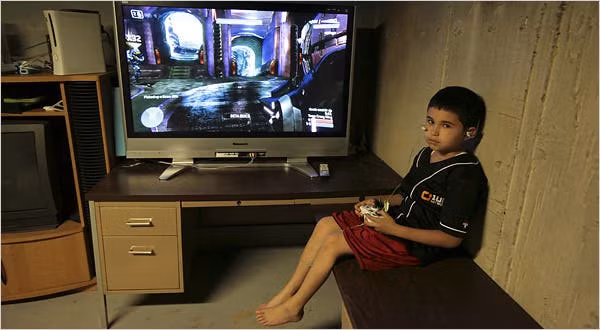 ''Cậu bé thần đồng game'' này cũng trở thành chủ đề của một bộ phim tài liệu về cuộc đời và sự nghiệp của mình, được công chiếu tại Liên hoan phim Latino quốc tế tại New York.