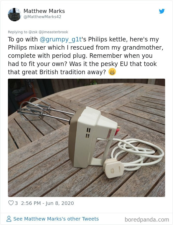 Một chiếc máy đánh trứng Philips cổ vẫn hoạt động bền bỉ.