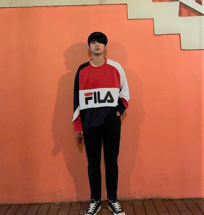 Park Sung Hyun thu hút rất nhiêu fan cả 2 giới bởi vẻ ngoài đẹp phi giới tính, cuốn hút không kém các ca sĩ thần tượng.