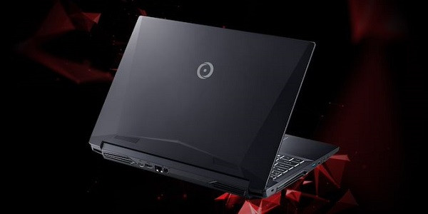 Mới đây, Origin PC đã cho ra mắt mẫu laptop gaming mạnh nhất thế giới EON15-X, chạy CPU tối đa lên đến Ryzen 9 3900. Đây được xem là một "con quái vật laptop" với 12 nhân, 14 luồng và mức xung tối đa 4,3GHz.